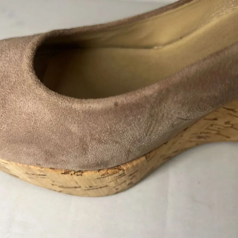 Stuart Weitzman Anna Wedge Peep Toe Designer Shoes Women Sz 8‎ Tan Suede Luxury